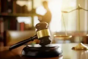 Nashville motorcycle wreck lawyer prepares to meet with client who was Injured in a Nashville motorcycle wreck