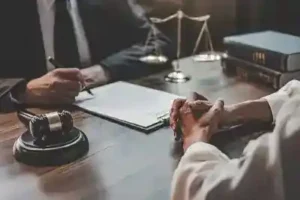 Fatigued truck driver accident lawyer in Nashville meets with client who was severely Injured in a fatigued truck driver accident