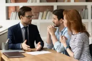 Tennessee rear end collision accident lawyer meets with client who was Involved in a rear end collision in Tennessee
