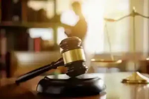 Nashville motorcycle accident attorney preparing to meet with client who was Injured in a motorcycle accident in Nashville