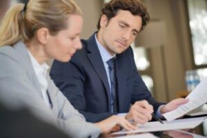 Nashville Childbirth malpractice lawyer meets with client who was a victim of Nashville Childbirth malpractice lawyer