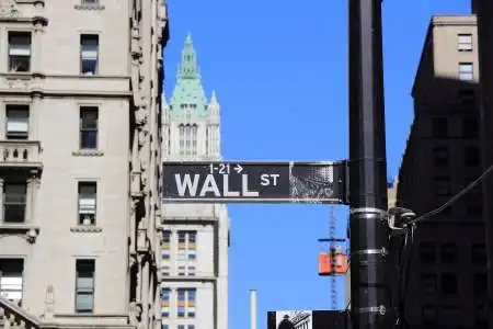 Building in New York used in investor hub
