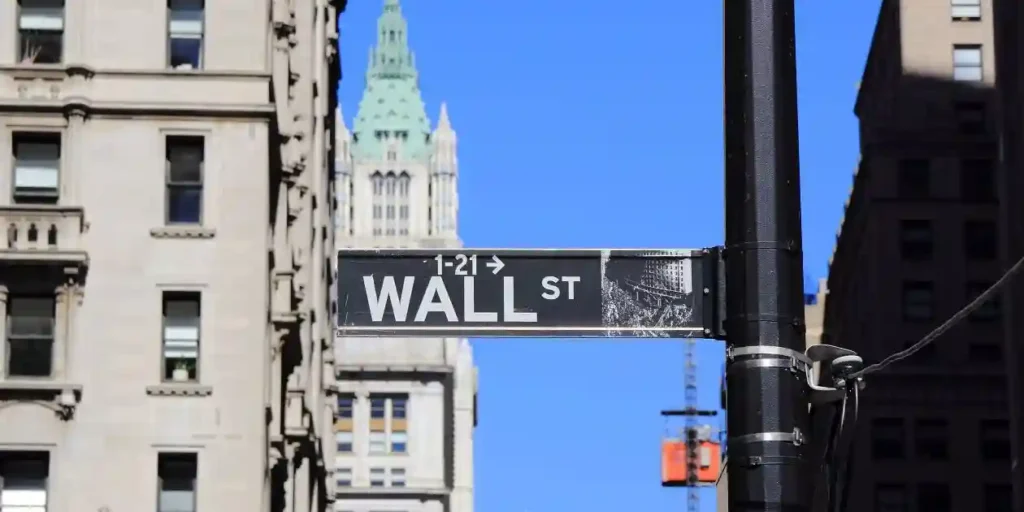 up close picture of wall street sign uspe in Cytokinetics class action lawsuit