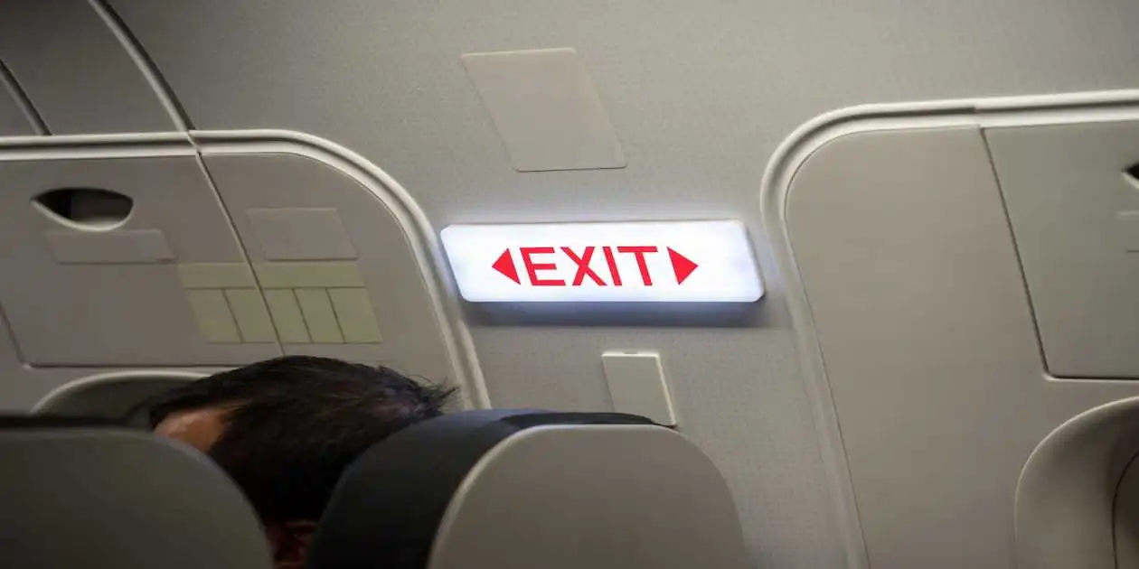 inside a white passenger jef before take off used inexposure to a fume event