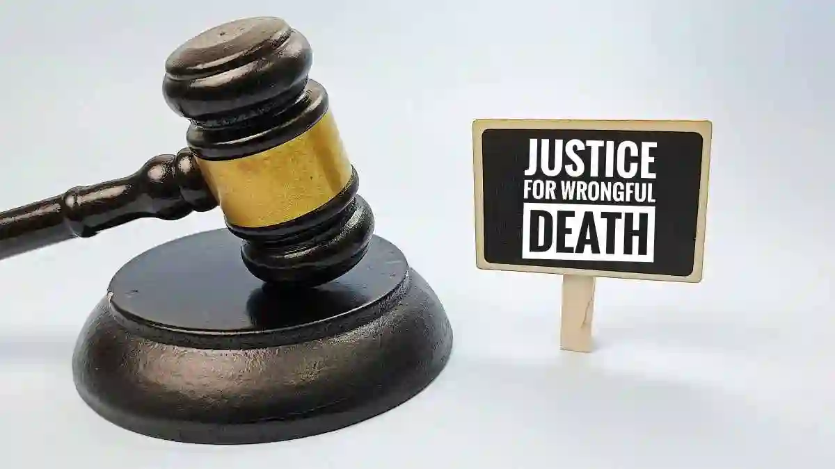 Gavel and Justice for Wrongful Death Sign Representing Legal Lawsuit, Court Judgement, Compensation Claims, and Accountability for Victims. used in Nashville Child Death Lawyer